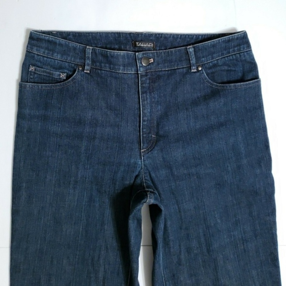 Elie Tahari HIGH RISE STRAIGHT Dark Jeans 32